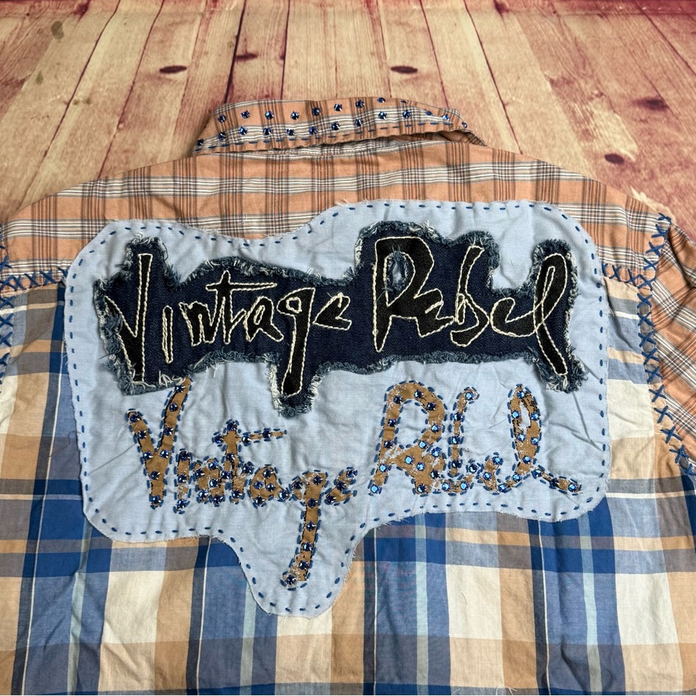 💵NWT Vintage Rebel Blue and Brown Plaid Shirt Size Medium